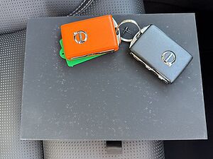 Volvo  Plus Dark