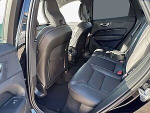 Volvo  Plus Dark