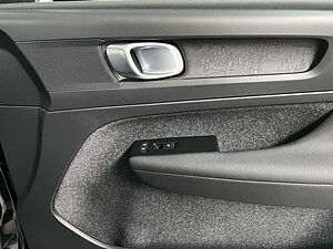 Volvo  Momentum Core