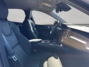 Volvo  Plus Dark