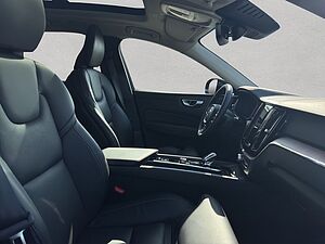 Volvo  Plus Dark