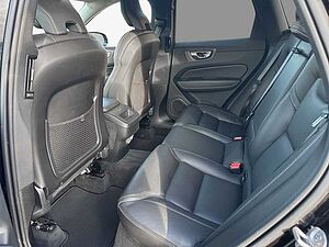 Volvo  Plus Dark