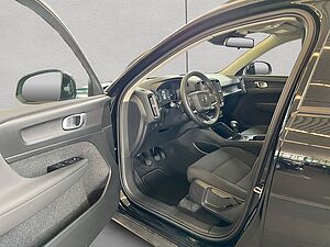 Volvo  Momentum Core