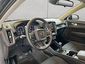 Volvo  Momentum Core