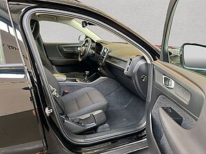 Volvo  Momentum Core