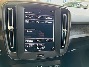 Volvo  Momentum Core