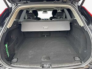 Volvo  Plus Dark