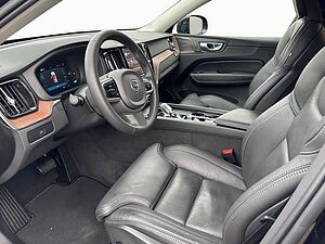 Volvo  Plus Dark