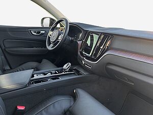Volvo  Plus Dark