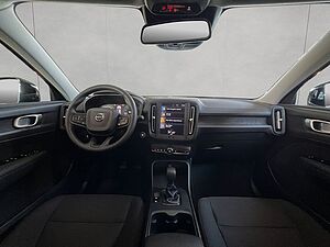Volvo  Momentum Core