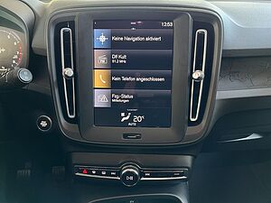 Volvo  Momentum Core