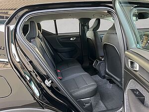 Volvo  Momentum Core