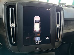Volvo  Momentum Core