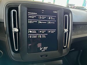 Volvo  Momentum Core