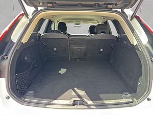 Volvo  Plus Dark
