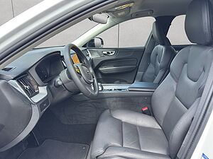 Volvo  Plus Dark