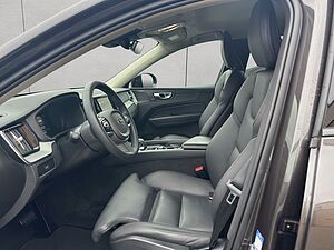 Volvo  Plus Dark