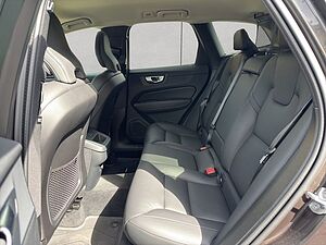 Volvo  Plus Dark
