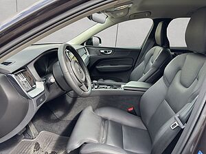 Volvo  Plus Dark