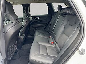 Volvo  Plus Dark