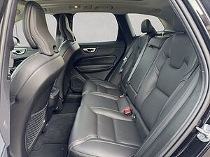 Volvo  Plus Dark