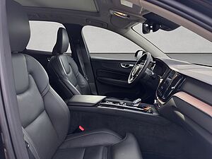 Volvo  Plus Dark