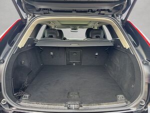 Volvo  Plus Dark