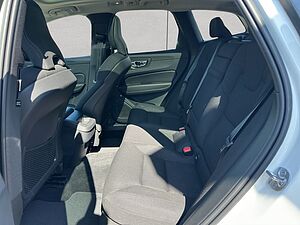 Volvo  Momentum Pro