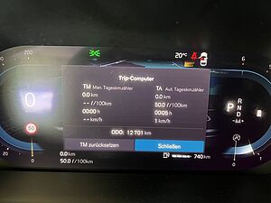 Volvo  Plus Dark