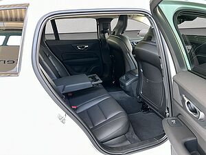 Volvo  Plus Dark