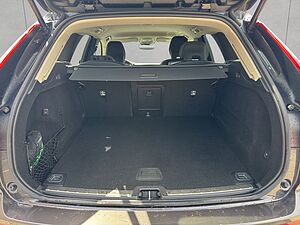 Volvo  Plus Dark