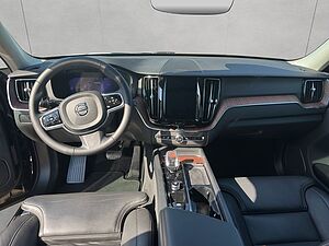 Volvo  Plus Dark