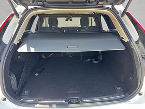 Volvo  Plus Dark