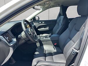 Volvo  Plus Dark
