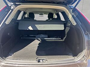 Volvo  Plus Dark