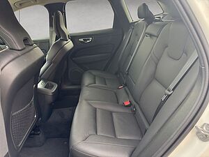 Volvo  Plus Dark