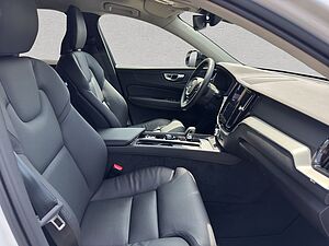Volvo  Plus Dark