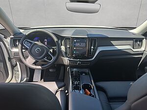 Volvo  Plus Dark