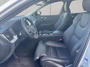 Volvo  Plus Dark