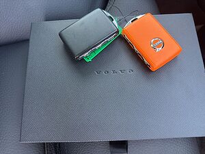 Volvo  Plus Bright