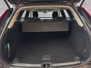 Volvo  Plus Dark