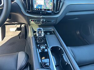 Volvo  Plus Dark