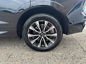 Volvo  Plus Dark