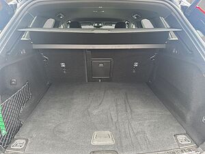 Volvo  Plus Dark