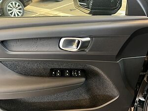 Volvo  Momentum Core