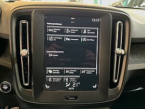 Volvo  Momentum Core