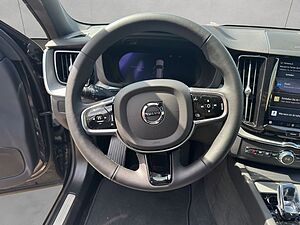 Volvo  Plus Dark