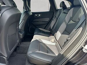Volvo  Plus Dark