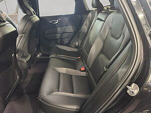Volvo  Plus Dark