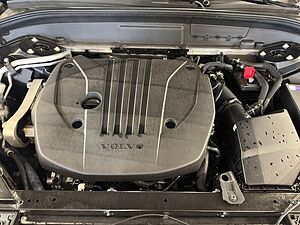 Volvo  Plus Dark
